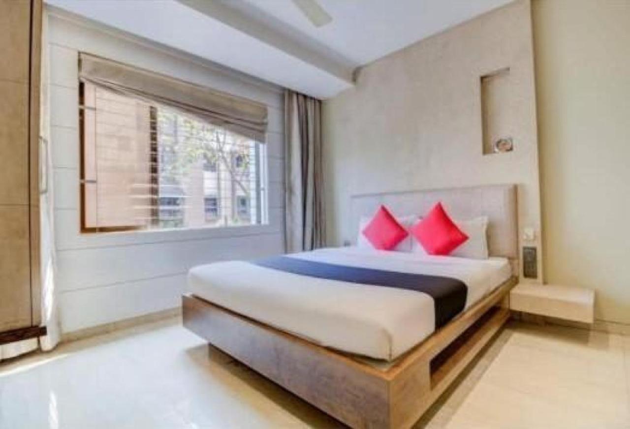 Hotel Pratiksha Residency Navi Mumbai Ngoại thất bức ảnh